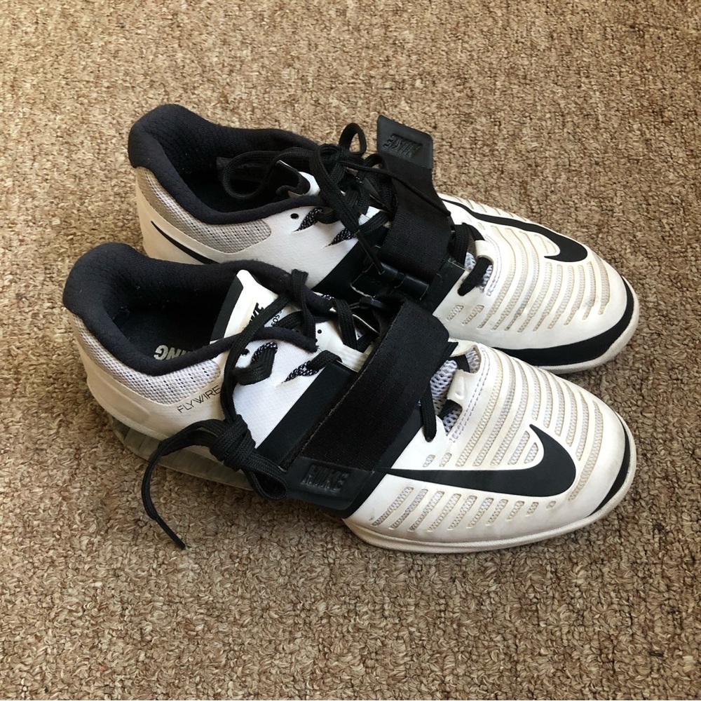 Nike Romaleos 3 Weightlifting Shoes Women’s 8/Men’s 6.5